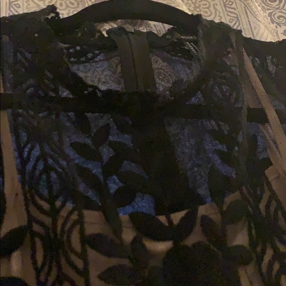 Lace Dress - Picture 4 of 6